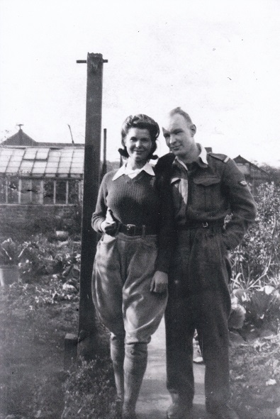 army gender diversity uniforms of 1950